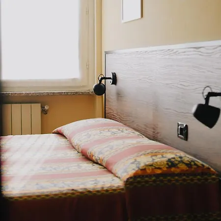 Hotel Locanda La Castellana 2*