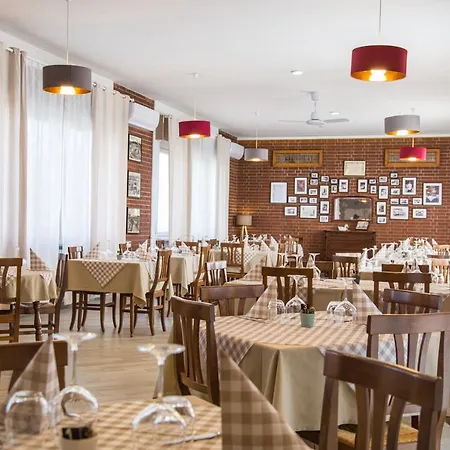 Locanda La Castellana Hotel 2*