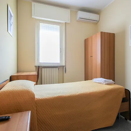 Hotel La Castellana 2*